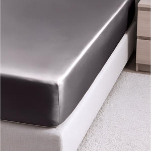 Drap-housse satiné gris clair 2 places - Product Image 1