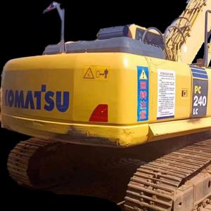 รถขุดมือสองนำเข้าจากญี่ปุ่น ยี่ห้อโคมัตสุ รุ่น PC240LC น้ำหนัก 24 ตัน ปี 2023  ใช้งาน 300 ชั่วโมง เครื่องยนต์ใช้งานน้อย ราคาถูก มีสินค้าในสต็อก - Product Image 1