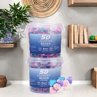 Lessive concentrée 5-en-1 en capsules liquides pour vêtements