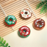 100 pièces de mini-breloques en résine en forme de beignets de Noël Kawaii, cabochons décoratifs, mini-breloques alimentaires
