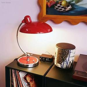 Lámpara de Escritorio LED Retro de Lujo con Diseño Moderno, Alimentación de CA, Pantalla Blanca, Uso en Hoteles, Eléctrica - Product Image 4