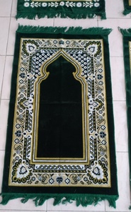 Tapis de prière islamique en velours Namaz Sajjadah Musulman Namaz Seccade |    500 GRAMMES - Product Image 4