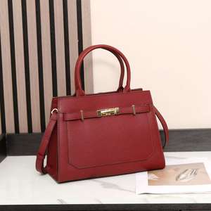 "Sac fourre-tout en cuir de vachette de luxe pour femmes avec fermeture à glissière et doublure en polyester" - Product Image 4