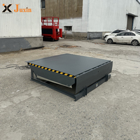 Niveleur de quai stationnaire avec groupe hydraulique et panneau de commande