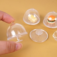Miniature de jouet alimentaire de simulation pour maison de poupée, support à gâteau en métal transparent, couvercle anti-poussière, modèle décoratif, jouet de meuble DIY