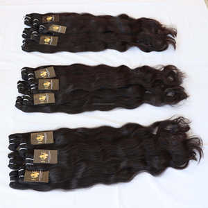 Tissage en lot de cheveux vierges bouclés, vierges, non traités, à cuticules alignées, paquets de cheveux indiens bruts, Temple, vente en gros - Product Image 4