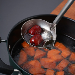 Cuchara para espumar sopa de acero inoxidable, utensilio de cocina con mango largo para separar el aceite, para uso en restaurantes de Hot Pot - Product Image 1