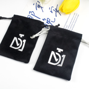 Bolsa de Terciopelo Negro con Cordón, Personalizada y Reciclable, para Envase de Perfume, en Oferta - Product Image 6