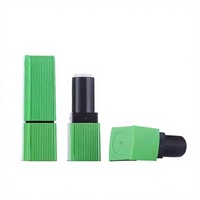 Contenants de tubes de rouge à lèvres carrés vides de conception personnalisée OEM Emballage cosmétique en plastique pour brillant à lèvres de 8ml