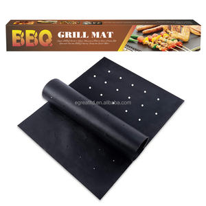 Tapis <span class=keywords><strong>de</strong></span> <span class=keywords><strong>cuisson</strong></span> réutilisable en PTFE pour <span class=keywords><strong>barbecue</strong></span>, grande durabilité, avec trous - Product Image 1