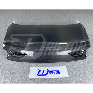 Almacén de Drifton en EE. UU. |    Tapa de Maletero Trasero Deportiva de Fibra de Carbono Estilo Ala con Acabado Brillante para Infiniti Q60 - Product Image 3