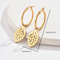 Boucles d'oreilles Monstera Leaf Jewelry sans ternissement Boucles d'oreilles Huggies avec breloques Leaf Boucles d'oreilles en plaqué or avec motif végétal