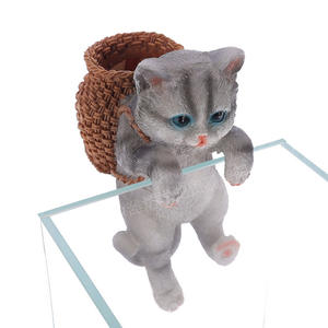Mochila pequeña cesta <span class=keywords><strong>de</strong></span> bambú gato resina tumbado en Pecera plástico creativo paisaje decoración adornos sala <span class=keywords><strong>de</strong></span> estar al por mayor - Product Image 1