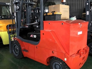 รถบรรทุกยี่ห้อ 5tons รุ่น AC50 พร้อมอะไหล่สำหรับขาย สำหรับใช้งานออฟโรด - Product Image 2