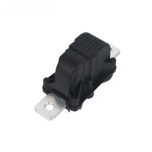 ตัวป้องกันฟิวส์แบตเตอรี่เทสลา รุ่น 3 และ รุ่น Y หมายเลข 1064689-00-J - Product Image 3