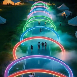 Lumières de tunnel circulaires superposées pour Noël, étanches IP65, pour créer un passage lumineux moderne pour les places publiques, les centres de villégiature et la Saint-Valentin - Product Image 1
