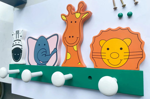 Porte-manteau mural en bois écologique en forme d'<span class=keywords><strong>animaux</strong></span> de dessin animé, girafe et lion mignons, taille/couleur personnalisables - Product Image 5