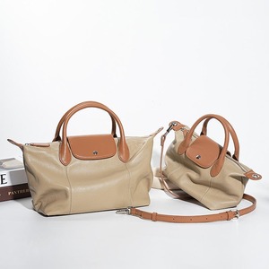 Sac de soirée en cuir de qualité supérieure pour femme – Pochette élégante pour mariages, réceptions et événements festifs – Disponible à la vente - Product Image 2