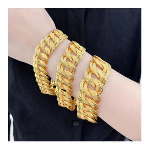 Pulsera de Cadena Chapada en Oro de 24K de Jxx Fashion, Pulseras con Dijes Modernas al por Mayor para Unisex, Regalos de Boda Religiosos de Aleación de Cobre - Product Image 1