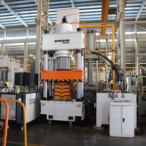 Pressa Idraulica da 315 Tonnellate per la Produzione di Giubbotti Antiproiettile, Piastre Antiproiettile e Caschi - Product Image 4