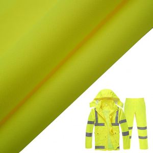 Tissu Oxford 100% Polyester DTY Fluorescent Imperméable 300D*300D avec Revêtement PU Blanc Laiteux Respirant pour Manteaux et Vestes de Filles - Product Image 6