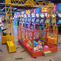 Modèle de grue en fibre de verre pour enfants, adapté à l'intérieur et à l'extérieur, pour les installations de divertissement, les maisons de jeux, les centres commerciaux, les parcs d'aventure