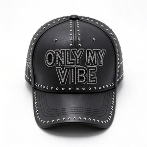 Casquette de baseball en similicuir cloutée Y2K Punk avec lettres en strass et rivets argentés, réglable, style sportif streetwear, 6 panneaux - Product Image 3