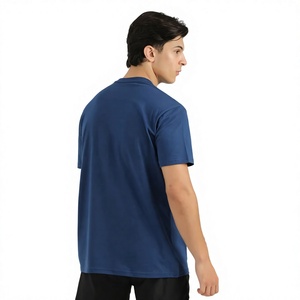 เสื้อยืดพิมพ์ลายกราฟิกผู้ชายแบบใหม่ คอตตอนเจอร์ซีย์ คอกลม แขนสั้น รับทำตามแบบ OEM ขายส่ง ผลิตเสื้อผ้า - Product Image 4