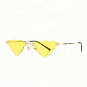 แว่นกันแดดแฟชั่นใหม่มาแรง ขายส่ง กรอบโลหะเล็ก สีลูกกวาด แว่นกันแดดผู้หญิง UV400 ทรงสามเหลี่ยม รุ่นปี 2021 - Product Image 4