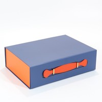 Boîtes cadeaux rigides de luxe OEM, grandes, pliables, en carton, avec fermeture magnétique, pour chaussettes et fourrures, recyclables, avec pelliculage mat, personnalisables