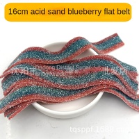 Vente en gros de bonbons de ceinture aigre-en-ciel avec des saveurs de cola, de fraise et de myrtille fourrés de bandes de réglisse bonbons en vrac à la mode