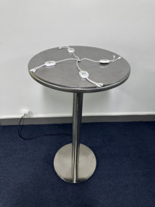 Y2 điện tùy chỉnh đá quý sạc bảng làm bằng thép không gỉ chất lượng cao không thấm nước, được xây dựng để chịu được sự cố tràn và sử dụng hàng ngày - Product Image 6