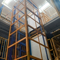 Plateforme élévatrice murale antidérapante pour entrepôt, plateforme de travail en acier haute résistance, élévateur de marchandises hydraulique