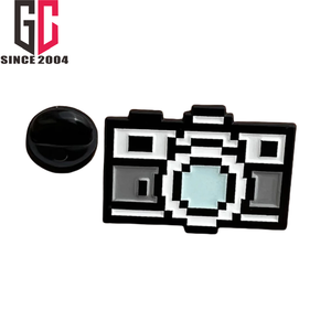 15 ans d'usine personnalisé blanc 8 bits T-Rex <span class=keywords><strong>dinosaure</strong></span> métal émail épinglettes rétro Pixel caméra badge broche - Product Image 5