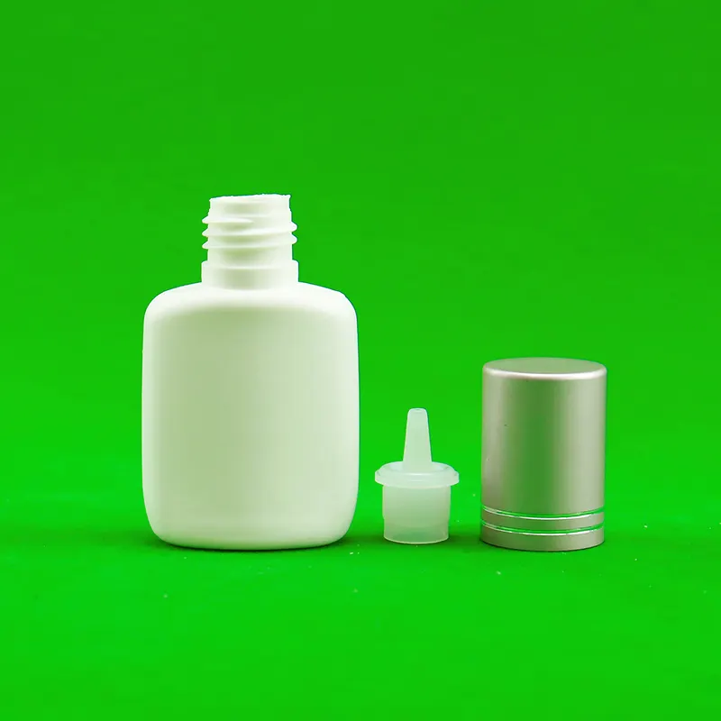 Flacon compte-gouttes en plastique HDPE avec bouchon argenté pour cils, gouttes oculaires, colle ou vernis à ongles