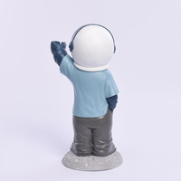 Lampe de table moderne en résine, décoration artistique, astronaute hip-hop, grande décoration de meuble de salon, statue d'astronaute pour enfants