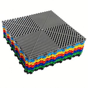 Dalles de sol de garage modulaires en PP robustes, autobloquantes, antidérapantes, imperméables et résistantes à l'usure en plastique - Product Image 4