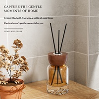 Bouteille diffuseur cylindrique en verre de 120 ml avec bâtonnets en rotin et fleurs séchées – Contenant d'huiles essentielles pour aromathérapie sans flamme