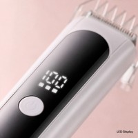 Tondeuse rechargeable pour zones intimes féminines, format voyage compact, pour des soins de qualité salon à domicile, gadget de soins personnels