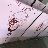 Tapis de yoga écologique personnalisé, design professionnel, antidérapant, 18 couleurs, impression dorée, 5 mm, caoutchouc naturel PU, imperméable, sur mesure