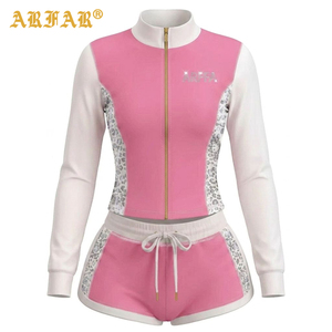 Tuta da donna personalizzata con stampa leopardata, giacca corta con colletto alto e pantaloncini a vita elastica stile Y2K, set 2 pezzi. - Product Image 2