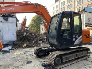 Excavatrice sur chenilles Hitachi ZX70 d'occasion 2021, composants hydrauliques, moteur, boîte de vitesses, pompe, PLC, moteur inclus, poids opérationnel de 7 tonnes, en vente - Product Image 4