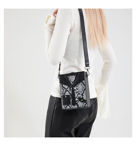 2025 Nieuwe Collectie Luxe Hot Sale Vrouwen Portemonnee Tas Mode Pu Lederen Slangenhuid Crossbody Schoudertassen - Product Image 6