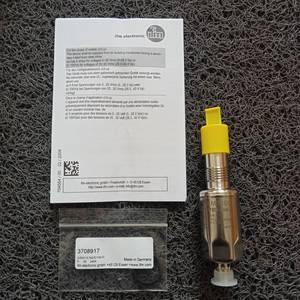 Capteur de niveau de liquide IFM LMT100 en acier inoxydable fileté pour le contrôle des processus industriels - Product Image 3
