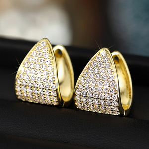 Pendientes triangulares para mujer, diseño geométrico, accesorios para las orejas de uso diario - Product Image 5