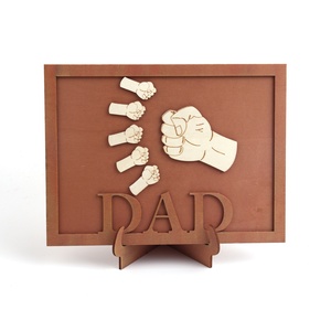 Adorno de Madera para el Día del Padre, Decoración para el Hogar, Regalos para Papá e Hijo, Placas de Madera Decorativas Grabadas con el Diseño de Puños Unidos - Product Image 1