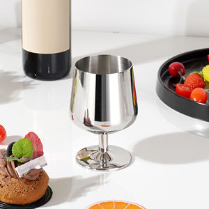 <span class=keywords><strong>Prix</strong></span> de gros Acier inoxydable <span class=keywords><strong>Martini</strong></span> Champagne Verre 360ML Gobelet Luxe 12 Oz Verre à vin Or Verre à cocktail pour mariage - Product Image 4