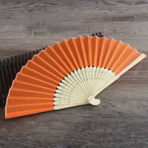 Éventail pliant <span class=keywords><strong>CX</strong></span> 7 pouces en soie et tissu blanc avec design uni à la colle froide, en bambou vierge pour mariage et création DIY - Product Image 6