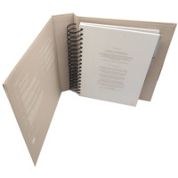 Catalogue d'impression de brochures pliées illustrées imprimées sur mesure Livre en spirale à couverture rigide sur papier Impression offset Estampage à chaud CN;GUA