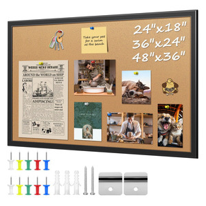 Tableau d'affichage <span class=keywords><strong>en</strong></span> <span class=keywords><strong>liège</strong></span> encadré <span class=keywords><strong>en</strong></span> bois noir <span class=keywords><strong>pour</strong></span> tableau d'affichage décoratif à broche suspendue <span class=keywords><strong>pour</strong></span> une utilisation murale - Product Image 1